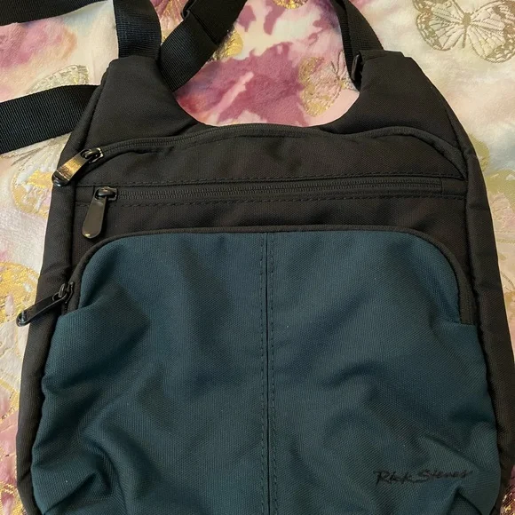 Rick Steves travel crossbody Bag - Picture 1 of 4